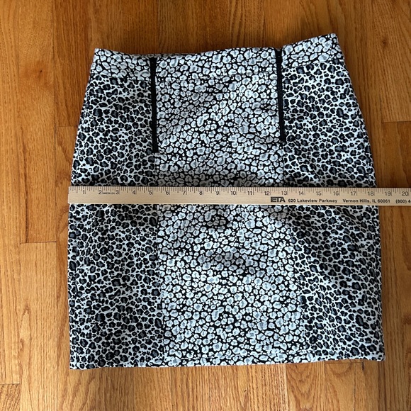 Skirt size 6 - Picture 3 of 4